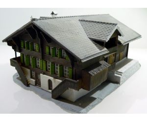 Fertigmodell grosses Wohnhaus Chalet - patiniert handcoloriert - Ansicht 1