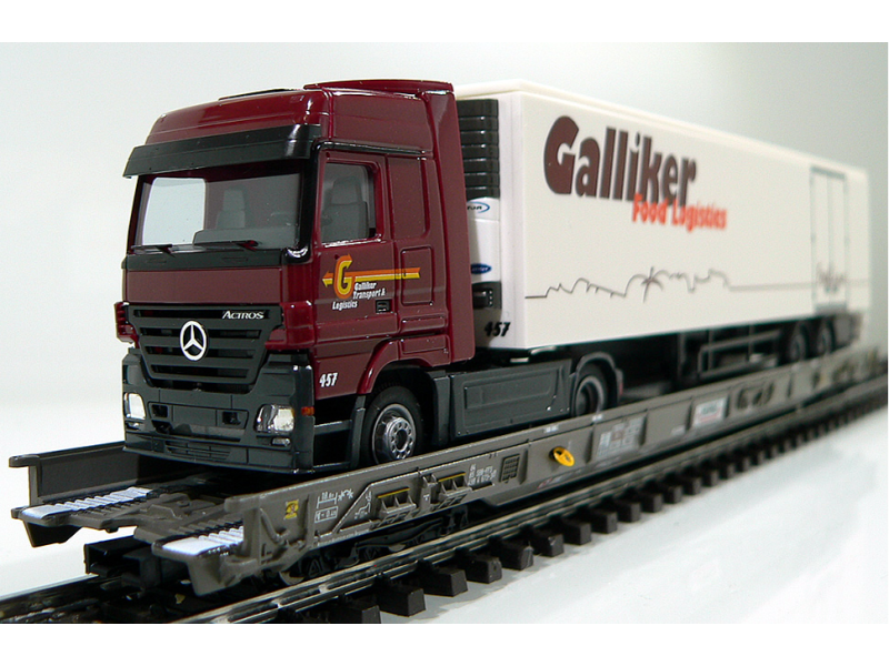 Märklin 47404-045 SBB Hupac Type Saakms Camion...