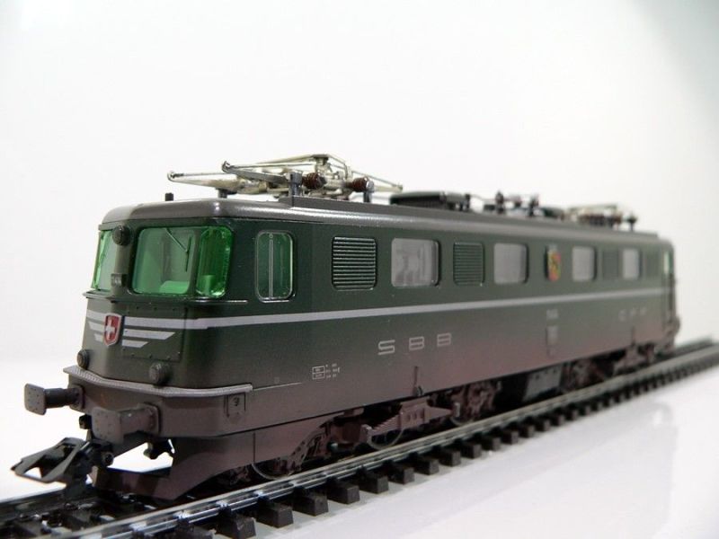 Märklin 3338 SBB Ae 6/6 Bern 11414, ESU numérique 4.0...
