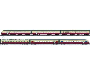 Märklin 37547 SBB Elektro- Triebwagenzug RAe TEE 1052 "Cisalpin"