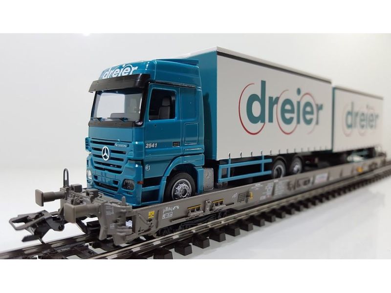 Märklin 47404-116 SBB Hupac Tipo Saakms - tre Logistic...