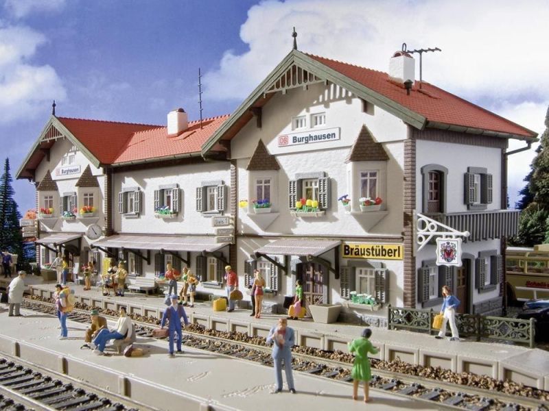 Vollmer 43522 Grande Stazione Burghausen (ferrovia in...