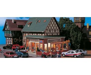 Vollmer 43681 Luigi´s Pizzeria mit Inneneinrichtung, Beleuchtung