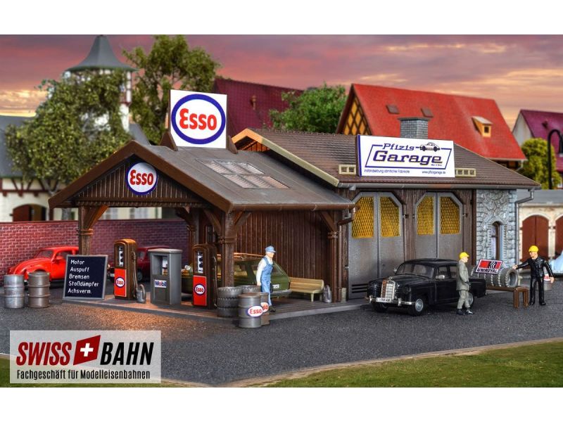 Vollmer 45599 Reparaturwerkstatt Pfizis Garage mit Tankstelle H0