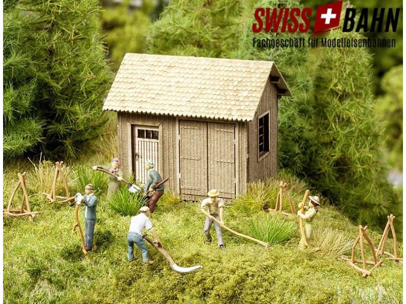NOCH 12050 Sur l'alpage - Figurines et cabane découpée...