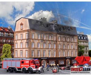 Vollmer 43785 Brennendes Finanzamt mit Licht und Rauchgenerator H0