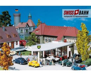 FALLER 130347 Tankstelle BP im "50er Jahre Stil" H0