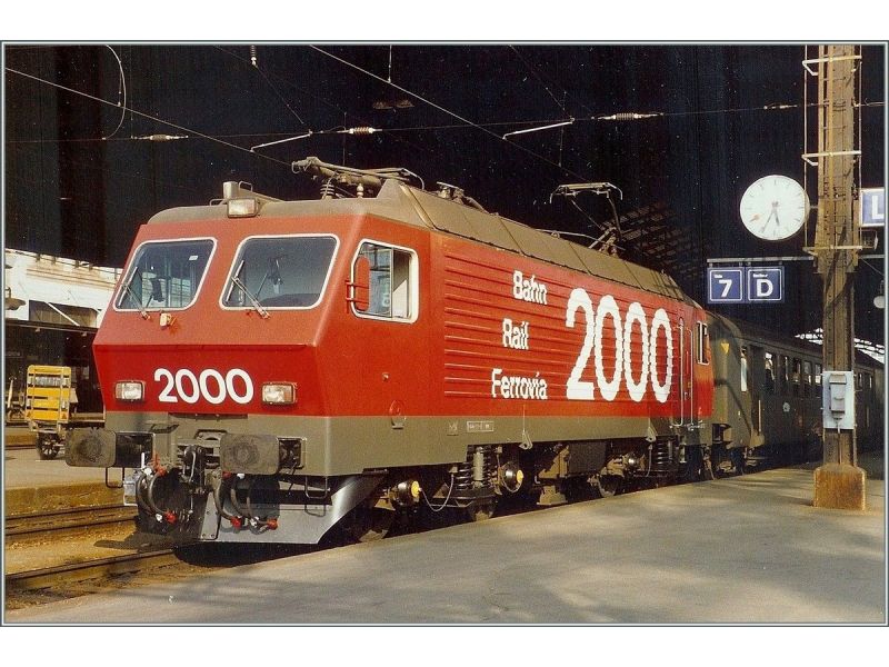 Märklin 3530.001 SBB Re 4/4 IV Ferrovia 2000 Digitale...