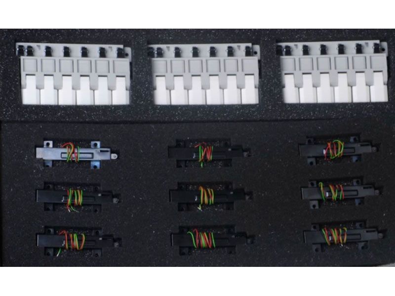 COMMANDE 01837 Kit d'électrification TT/H0m