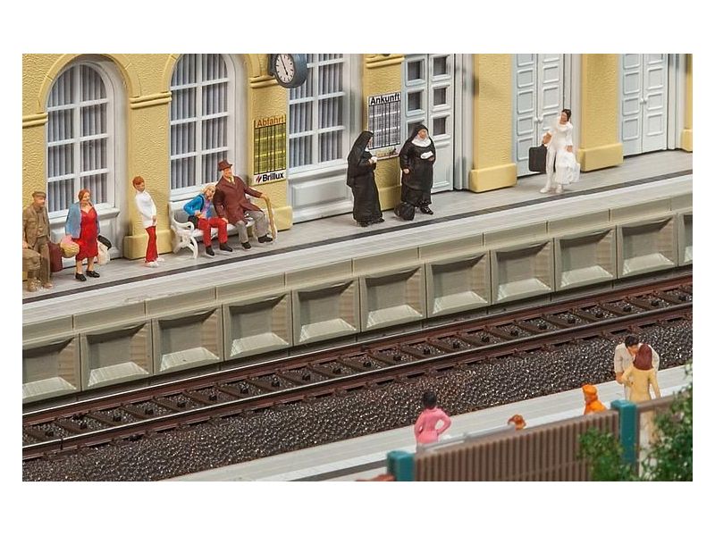Faller 120100 Quai moderne pour rails C