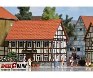 Busch 1504 Holz- Kleinbauernhaus aus Schwarzenweiler H0