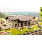 NOCH 66714 Bauernhof - Laser-cut Bausatz lackiert H0