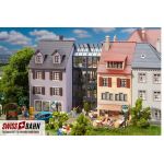 FALLER 130707 Kleinstadthäuserzeile mit Dachgauben - Ansicht 1
