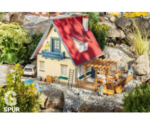 POLA 331084 Einfamilienhaus mit Holz- Pergola - Ansicht 1