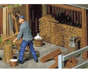POLA 333213 Holzstapel mit Werkzeug - Ansicht 1