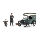 ARTITEC 387.531 Austin Kastenwagen, Singer + Verkäufer