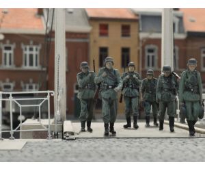 ARTITEC 5870062 Wehrmacht Infanterie marschiert an die Front , H0