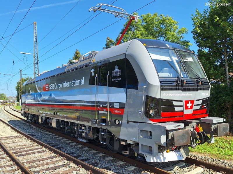 PIKO 21756 SBB Vectron,  Bundeshaus Bern- DC Sound