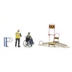 ARTITEC 387.447 Rollstuhlrampe Eisenbahn und 2 Figuren, H0