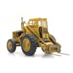 ARTITEC 387.482 Volvo LM 218 m. Palletgabel, H0