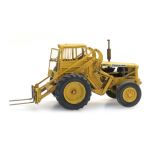 ARTITEC 387.482 Volvo LM 218 m. Palletgabel, H0