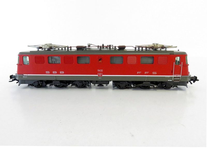 Märklin 28550.001 SBB Ae 6/6 Elektrolok 'Stans' rot Mfx