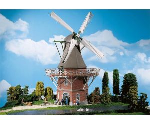 POLA 331701 Grosse niederländische Windmuehle. Mit gemauertem Unterbau