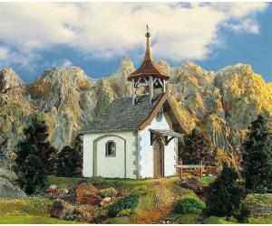 POLA 331840 Bergkapelle mit Holzschindel Dach