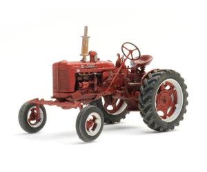 ARTITEC 387.707 Farmall-C Traktor CLR, H0 - Detailansicht 2