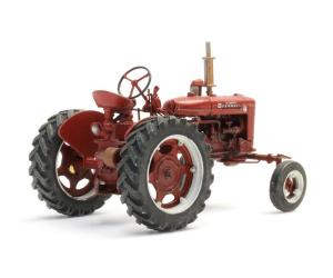 ARTITEC 387.707 Farmall-C Traktor CLR, H0 - Detailansicht 3