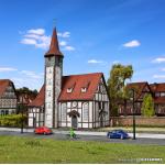 VOLLMER 43768 H0 Fachwerkkirche Altdorf, H0