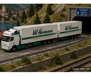 AWM 55195 Volvo 08 XL/Aerop., Kühlkoffersattelzug, Husmann - Ansicht 1