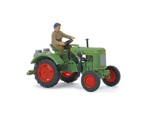 Fendt F 15 Dieselross mit Bäuerin und Milchkannen