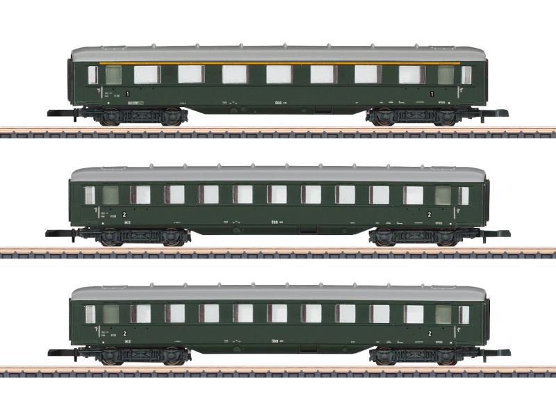 MÄRKLIN 87107 ÖBB Personenwagen- Schürzenwagen-Set