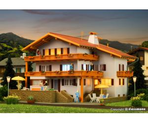 KIBRI 38077 Alpenhof inkl. Etageninnenbeleuchtung