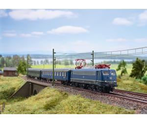 Minitrix 16268 DB Elektrolokomotive BR 110.3 'Bügelfalte'